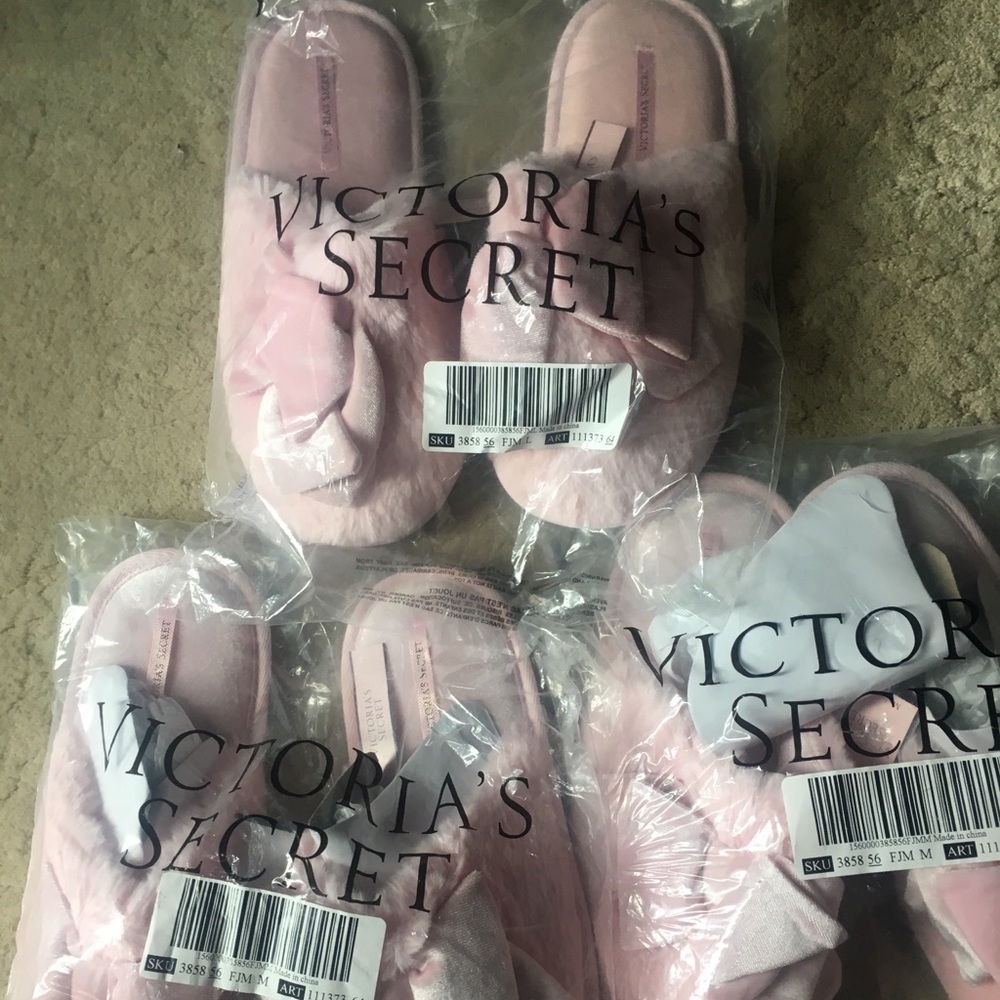Pink Victoria secrets slippers